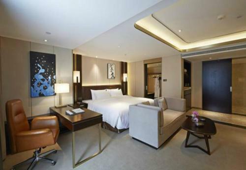 Imperial Dragon Bay Purejoy Hotel