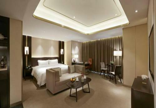 Imperial Dragon Bay Purejoy Hotel