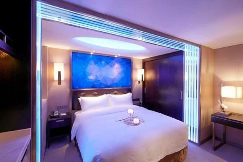 Imperial Dragon Bay Purejoy Hotel