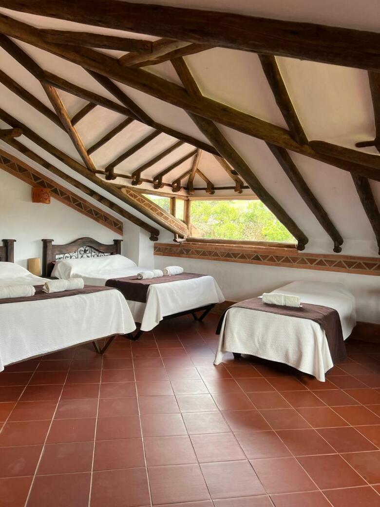 Lodge Caba�as Aventura Park La Periquera