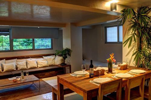 Hotel Moana Surf Resort