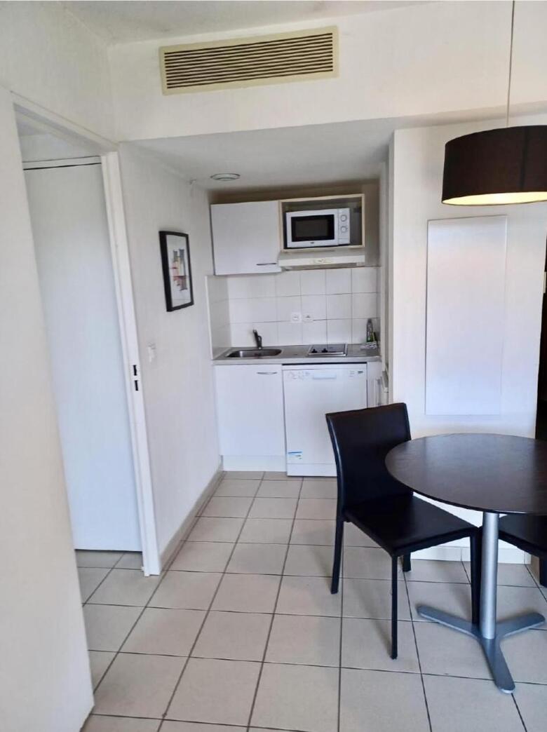 Residencia N�m�a Appart Hotel