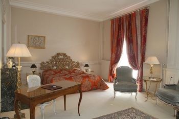 Hotel Chateau De Rochecotte