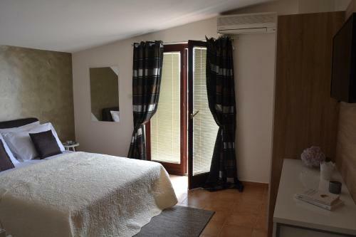 Hostal Apartments & Rooms Kustura