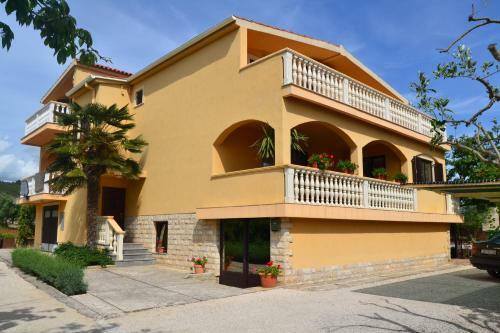 Hostal Apartments & Rooms Kustura