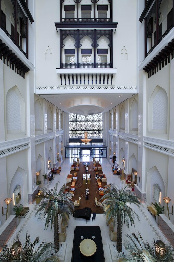 Bab Al Qasr Hotel
