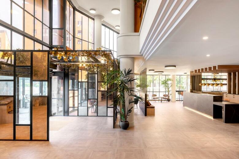 Hotel Acta Pir�mides