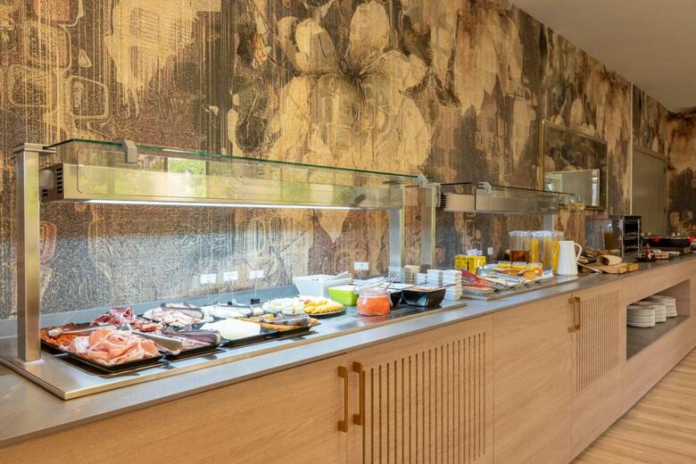 Hotel Acta Pir�mides