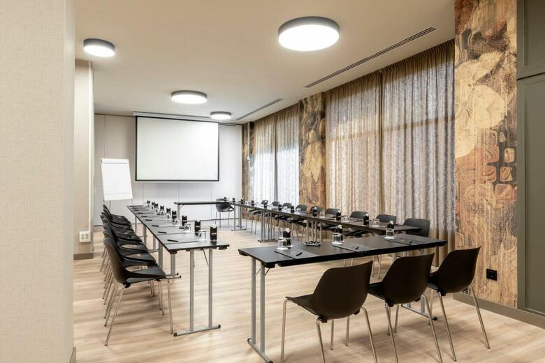 Hotel Acta Pir�mides