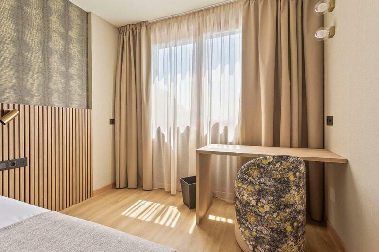 Hotel Acta Pir�mides