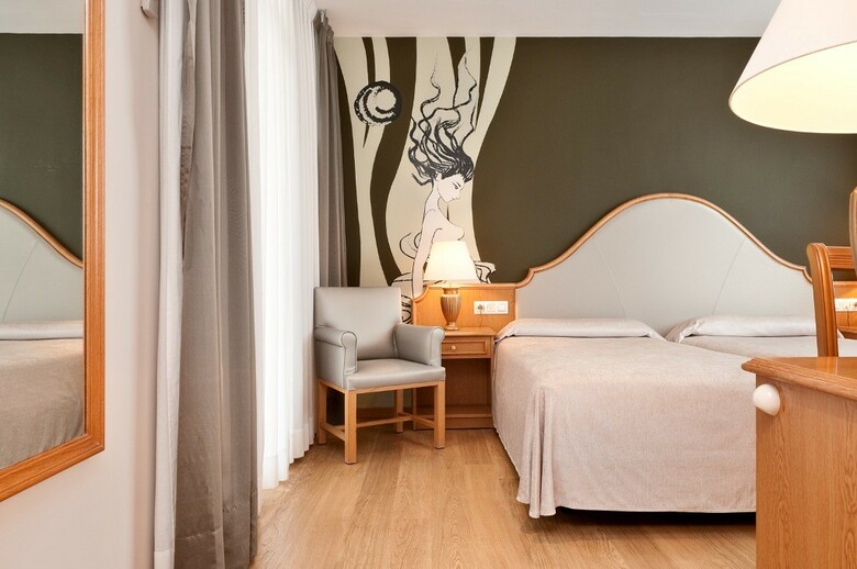Hotel Monica