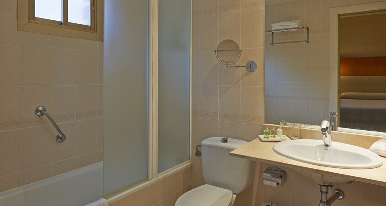 Hotel NH Sport