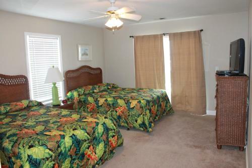Bermuda Breeze C Holiday Home