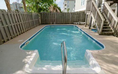 Bermuda Breeze C Holiday Home