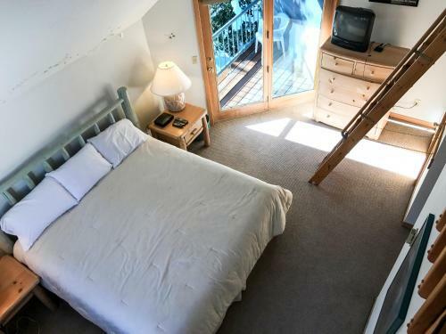 Apartamento East Vail Mountain & Waterfall View Condo