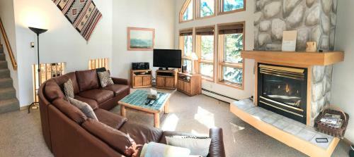 Apartamento East Vail Mountain & Waterfall View Condo
