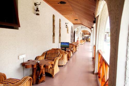 Hotel Mahogany Lodge
