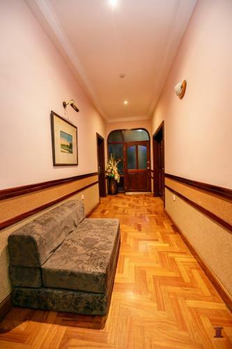 Hotel Mahogany Lodge