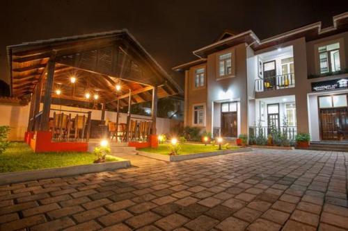 Hotel The Highbridge Guest Lodge