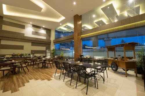 Hotel 88 Itc Fatmawati Jakarta
