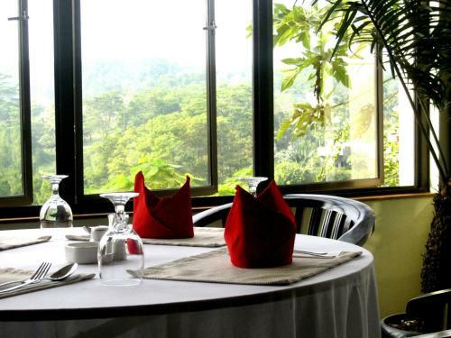 Green Wattana Hotel, Sentul City
