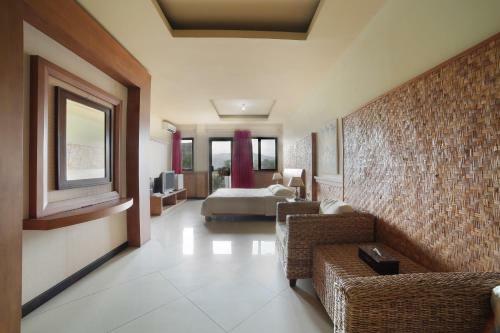 Green Wattana Hotel, Sentul City