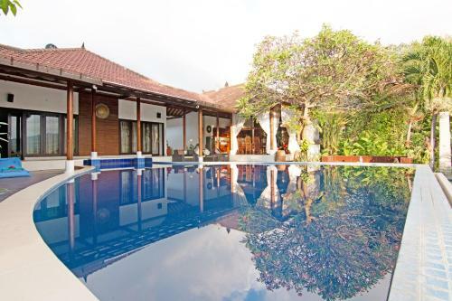 Hotel Zen Premium Lovina Damai Hill Side
