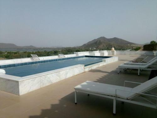 Hotel Fateh Niwas By Fateh Collection