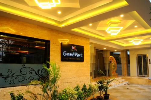 Hotel Nk Grand Park