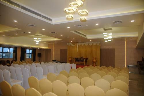 Hotel Nk Grand Park