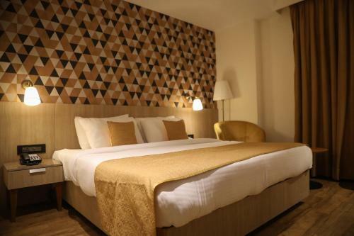 Hotel Midtown Grand