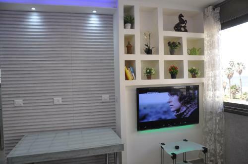 Apartamento Two Bedroom By The Sea On Genosar Str.