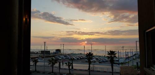Apartamento Two Bedroom By The Sea On Genosar Str.