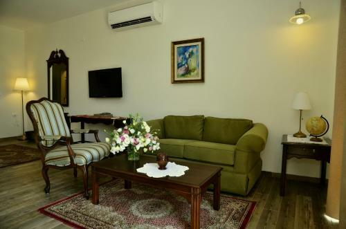 Bed & Breakfast Habaronit