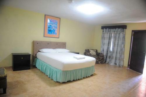 Rosehall Deluxe Bed & Breakfast