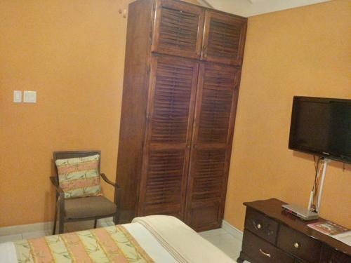 Villa Pinnacle View Estate Colors Hideaway #1 & 2