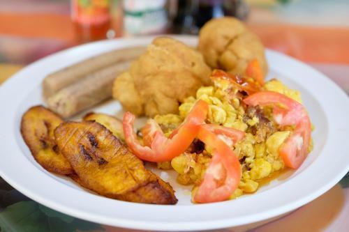 Modern Eshae Living Apartment