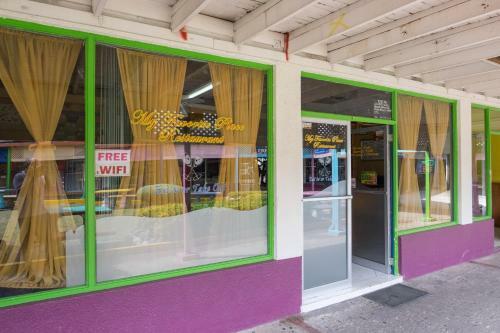 Modern Eshae Living Apartment