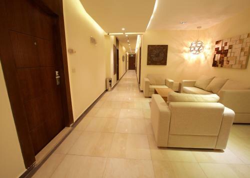 Apartamento Lujain Hotel Suites
