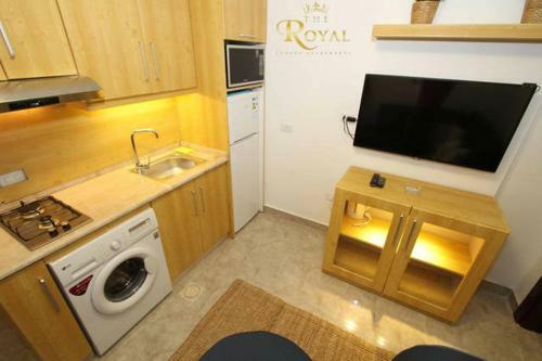 Royal Luxury Apartments & Studios