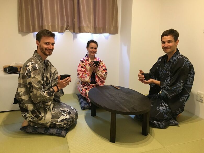 Albergue One World Osaka Central