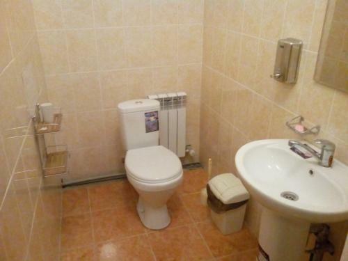 Hostal Nursat Guest House