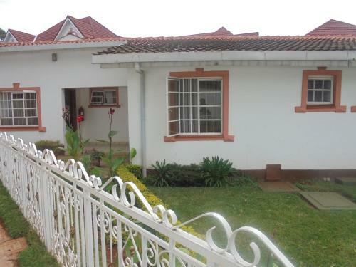Bed & Breakfast Villa Leone Guest House, Gigiri, Nairobi