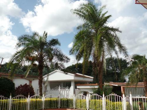 Bed & Breakfast Villa Leone Guest House, Gigiri, Nairobi