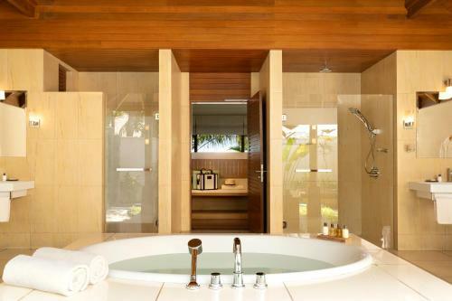 Hotel Huvafen Fushi