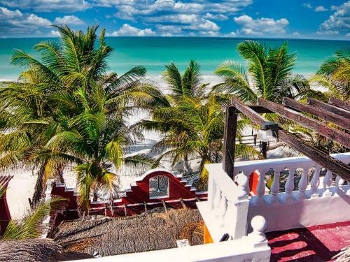 Casa Maya Lodge, Robinson Crusoe Life
