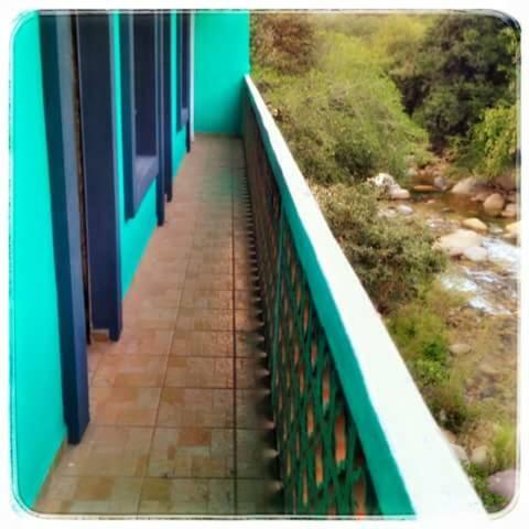 Hostal Casa R�o Cuale And River Retreat