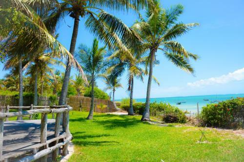 Hotel Baobab Beach Resort And Backpackers