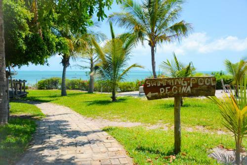 Hotel Baobab Beach Resort And Backpackers