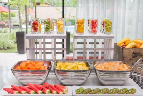 Hotel Courtyard By Marriott Panama At Metromall Mall